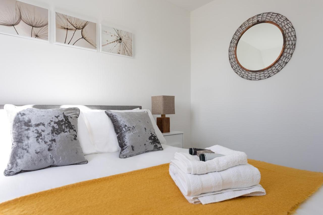 Castle Reach Apartment Κόλτσεστερ Εξωτερικό φωτογραφία