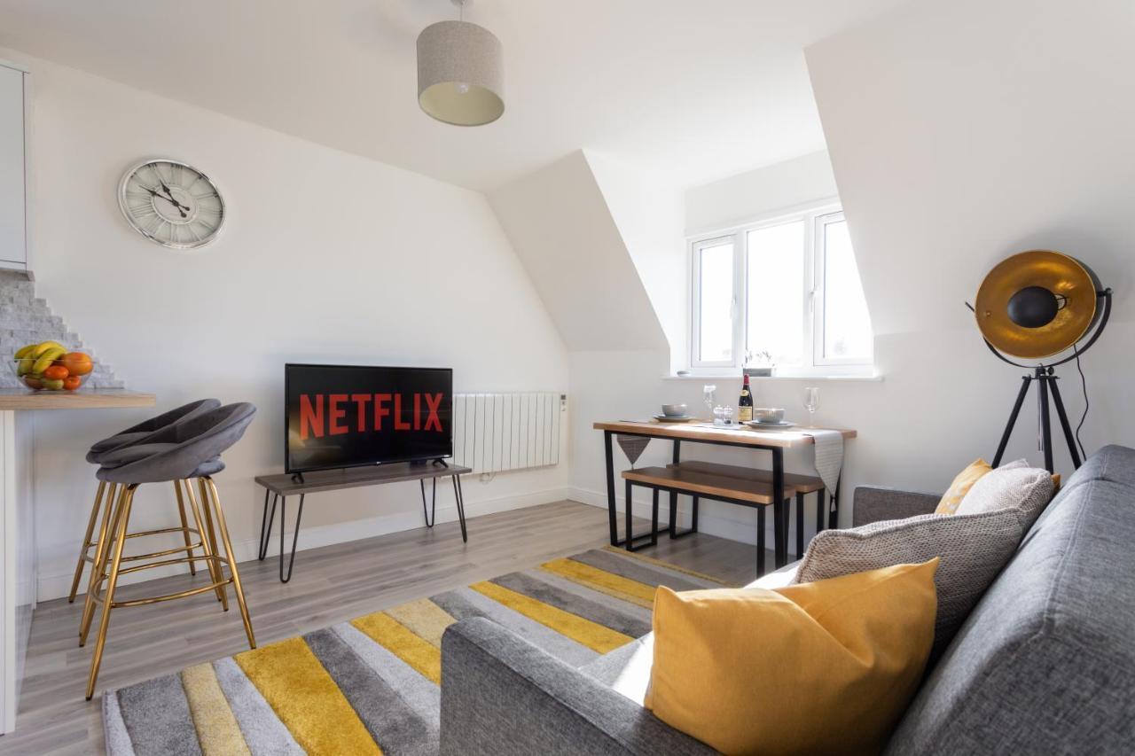 Castle Reach Apartment Κόλτσεστερ Δωμάτιο φωτογραφία