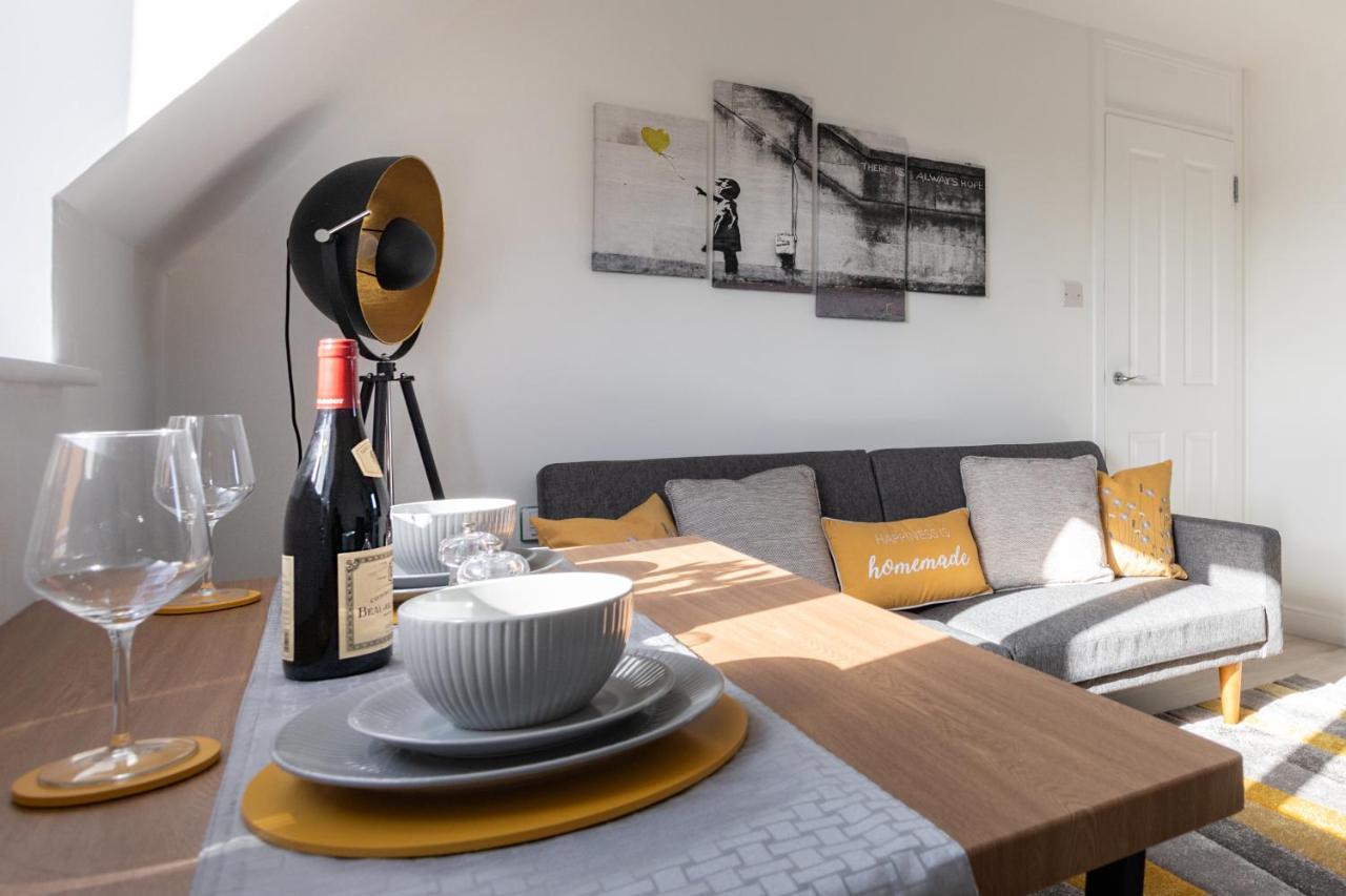 Castle Reach Apartment Κόλτσεστερ Δωμάτιο φωτογραφία