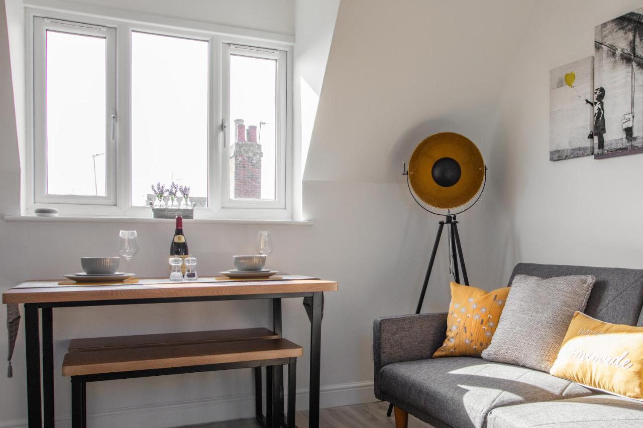 Castle Reach Apartment Κόλτσεστερ Δωμάτιο φωτογραφία