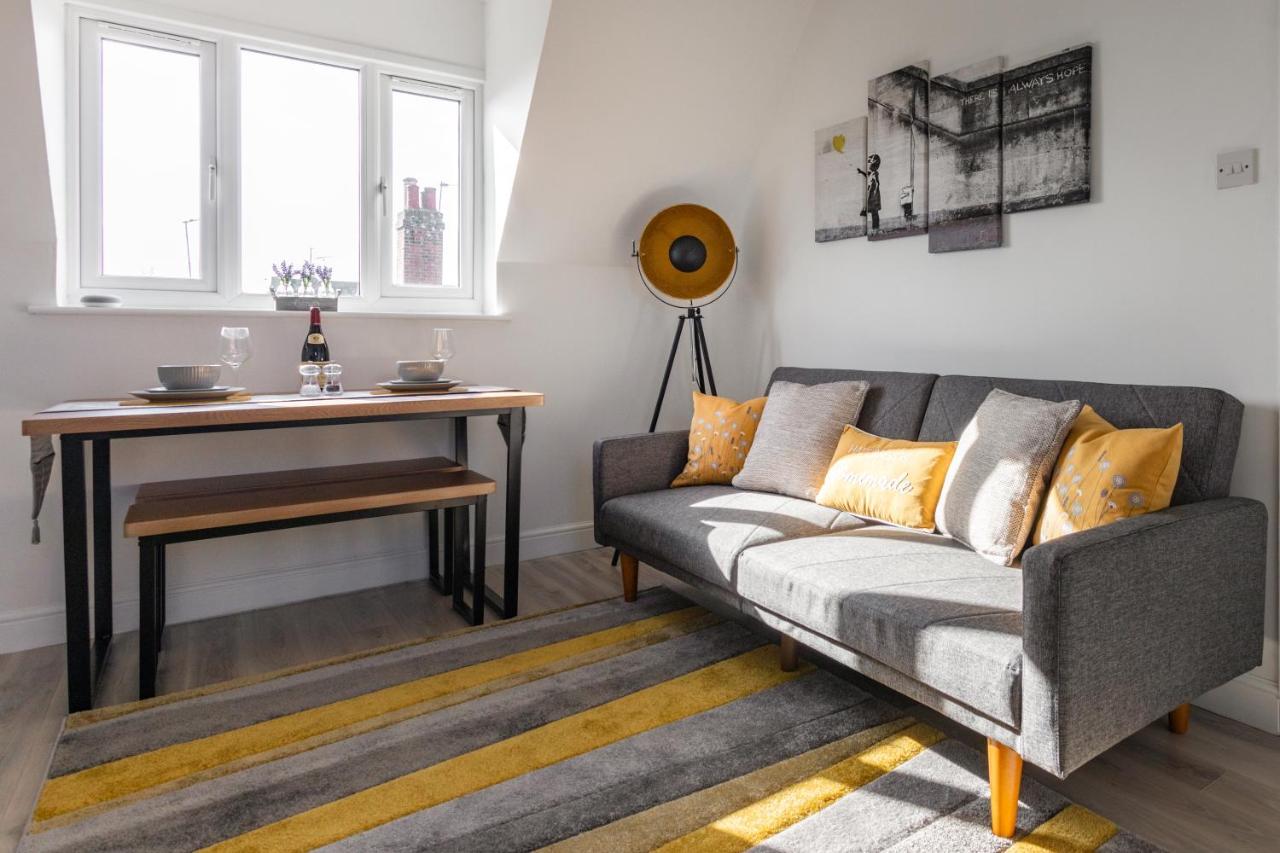 Castle Reach Apartment Κόλτσεστερ Δωμάτιο φωτογραφία