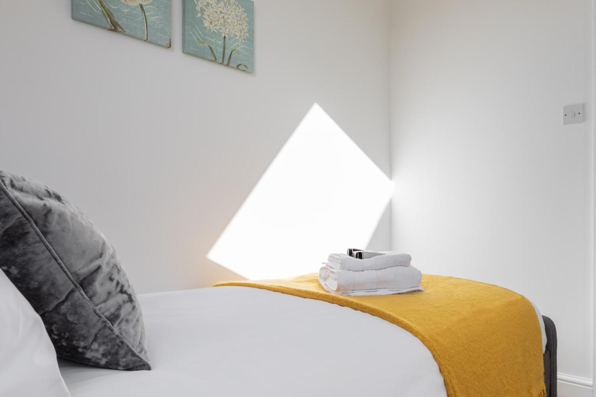 Castle Reach Apartment Κόλτσεστερ Δωμάτιο φωτογραφία